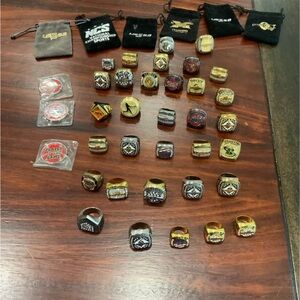 LOT OF 33 SPORTS BASEBALL  CHAMPIONSHIP RINGS